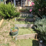 Escalier de terrasse de piscine avant rénovation par Artech Habitat