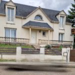 Maison avant ravalement de façade par Artech Habitat